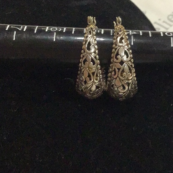 STERLING SILVER STAMPED 925 EARRINGS - Picture 1 of 4